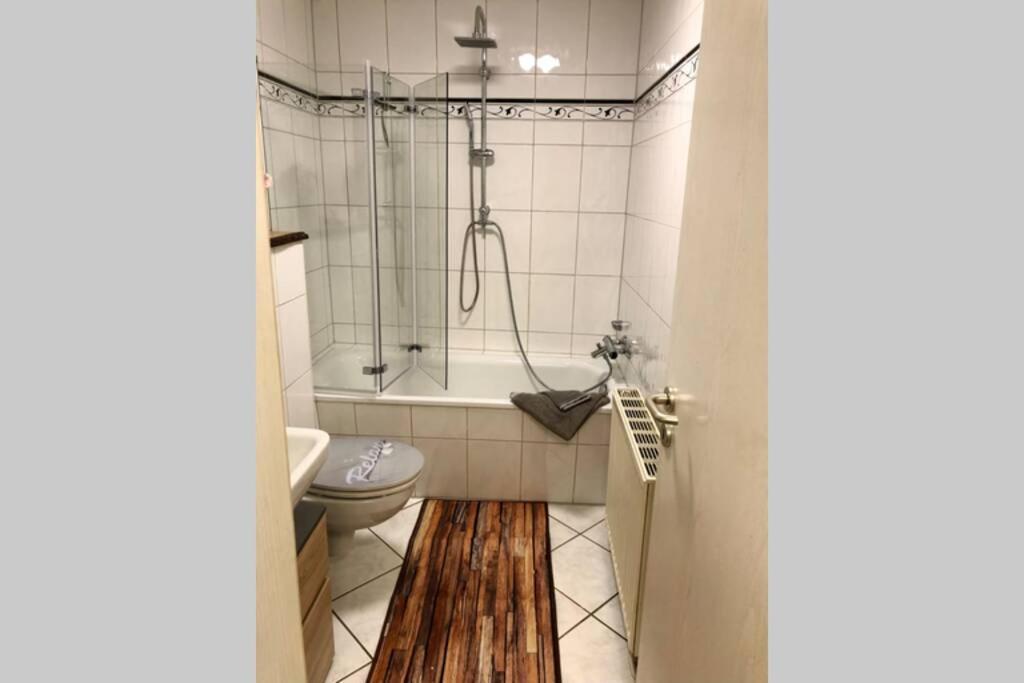 ארפורט Apartment Zum Goldenen Lowen Inkl. Parkplatz & Wlan מראה חיצוני תמונה